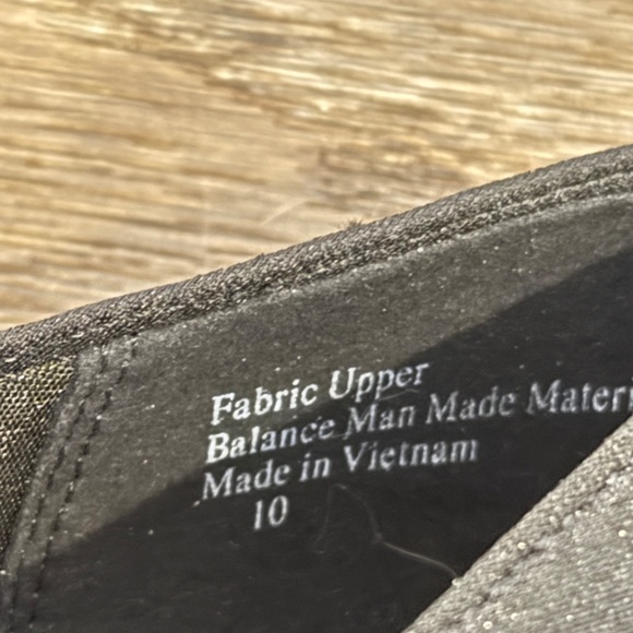 Abella Women's Suede Strappy Low Heeled Dress Shoes, Size 10, EUC, Blac - Picture 6 of 9